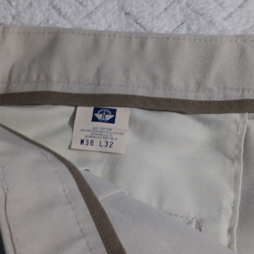 Dockers khakis